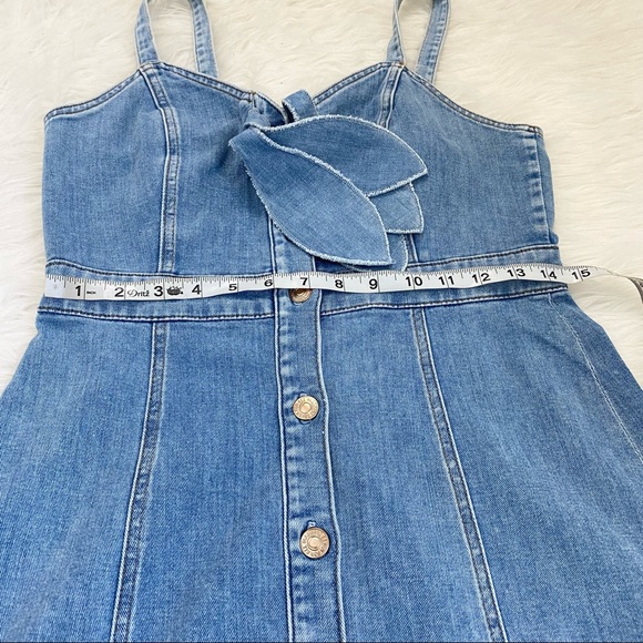 7 FOR ALL MANKIND Double Bow Tie-Front Denim Dress - Picture 9 of 9